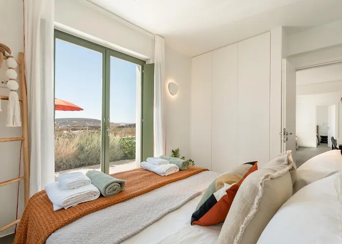 Ampelas 4br Villa, Private Pool, To Ktima Paros נאוסה