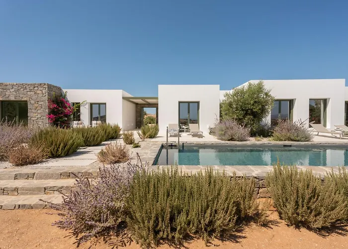 Ampelas 4br Villa, Private Pool, To Ktima Paros נאוסה