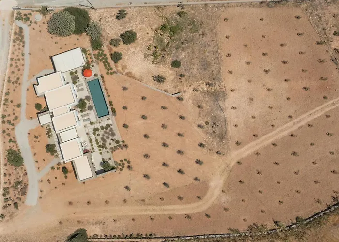 Ampelas 4br Villa, Private Pool, To Ktima Paros וילה נאוסה